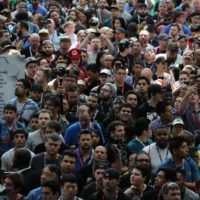Analysis: PlayStation Passing on E3 Attendence E3 crowds 2018